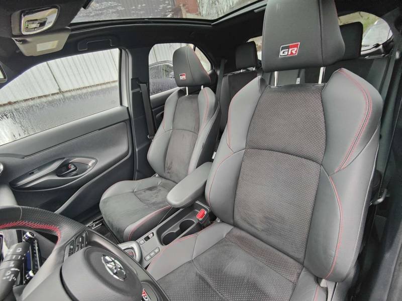 Toyota Yaris - Photo 15