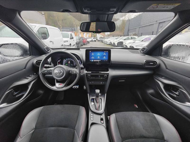 Toyota Yaris - Photo 9