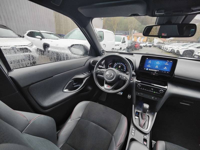 Toyota Yaris - Photo 10