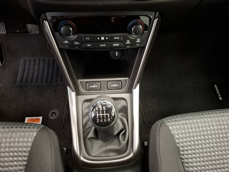 Suzuki s-cross - Photo 17