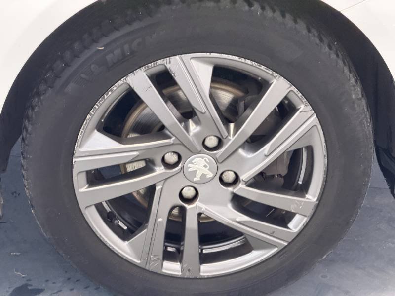 Peugeot 208 - Photo 25