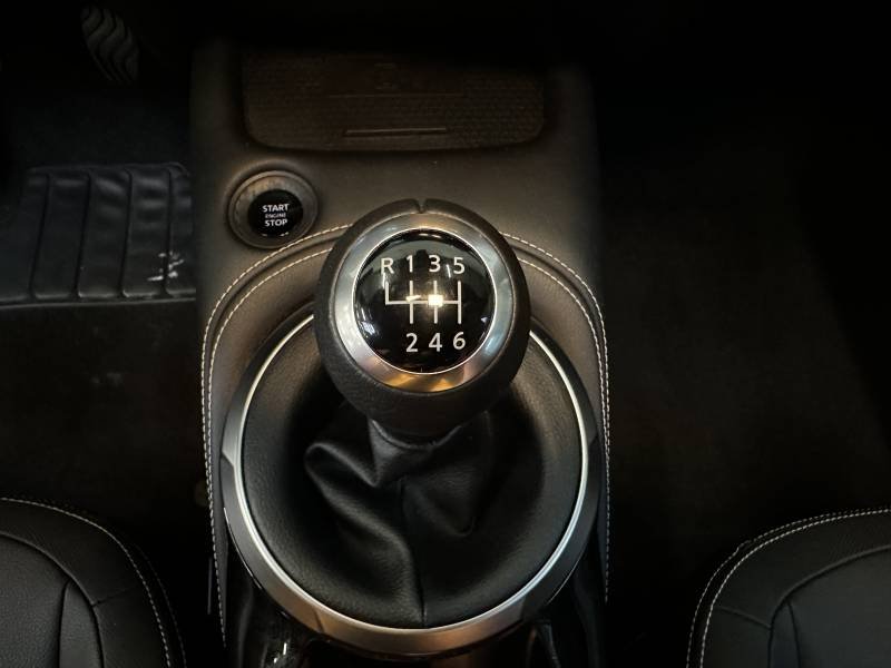 Nissan Juke - Photo 25
