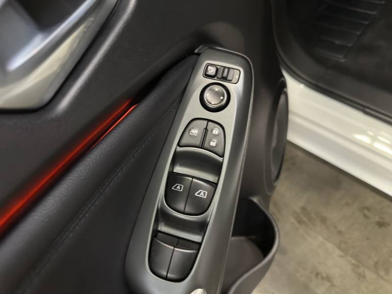 Nissan Juke - Photo 11