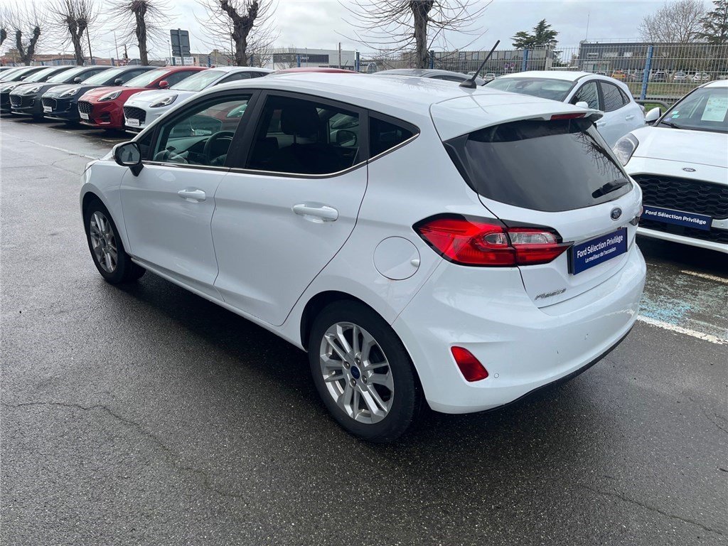 Ford Fiesta - Photo 7