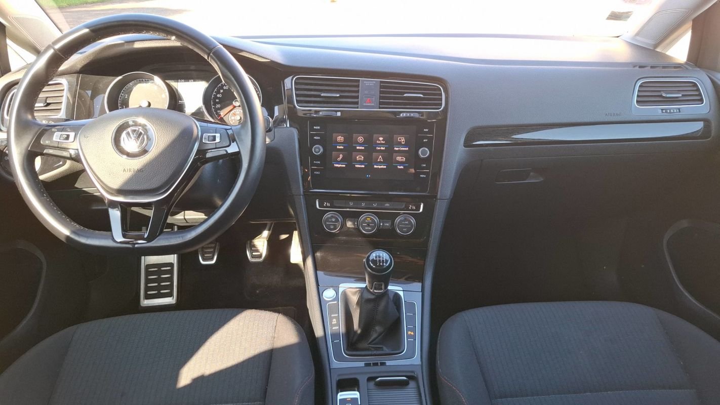 Volkswagen Golf - Photo 11