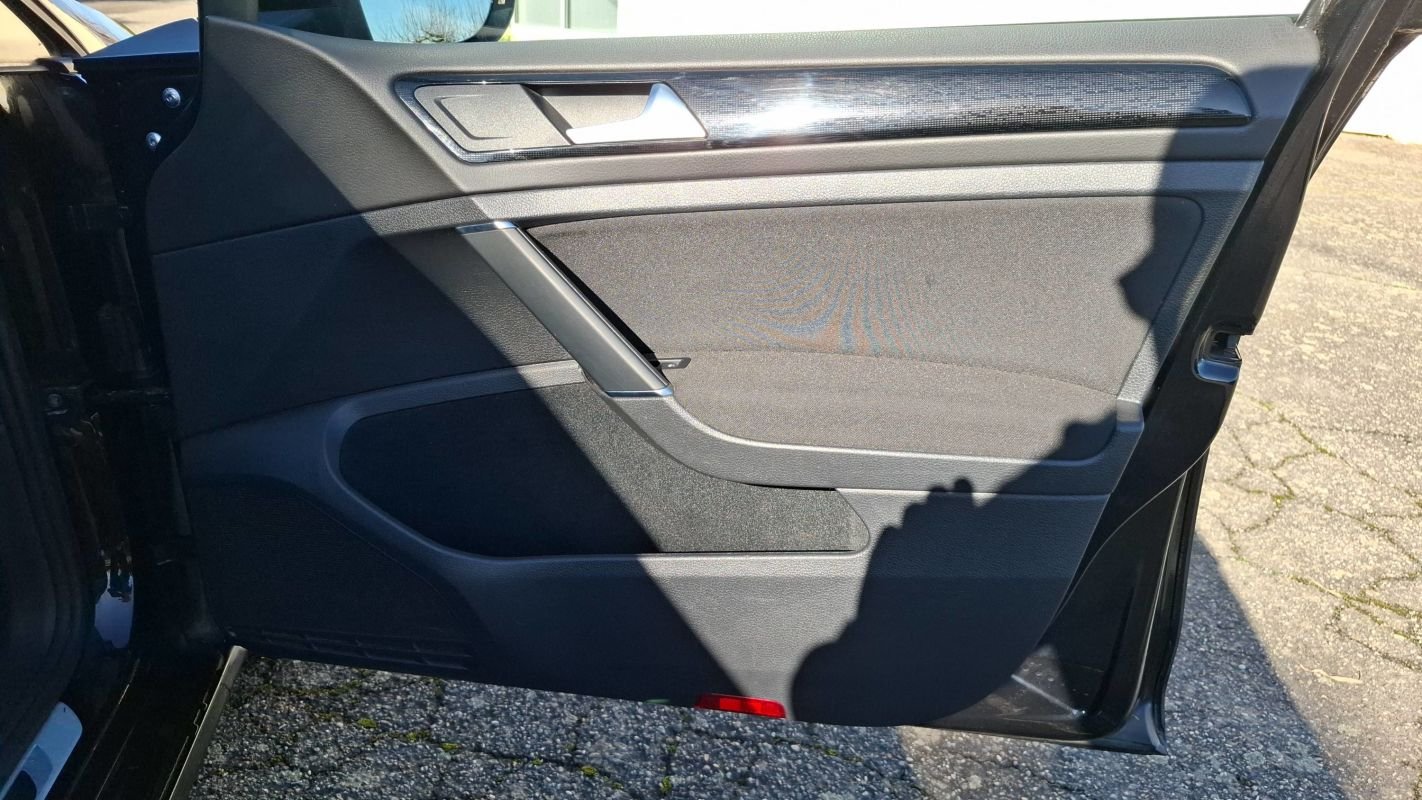 Volkswagen Golf - Photo 24