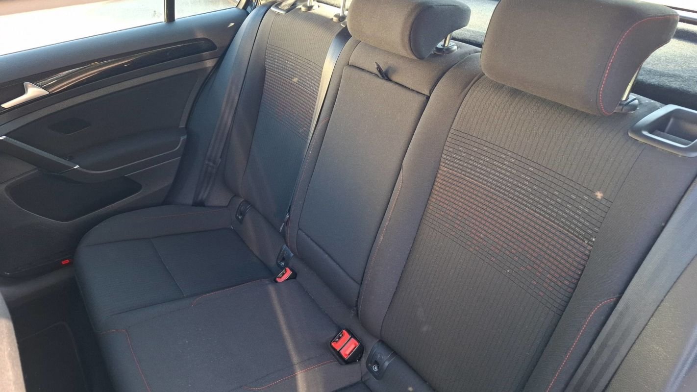 Volkswagen Golf - Photo 9