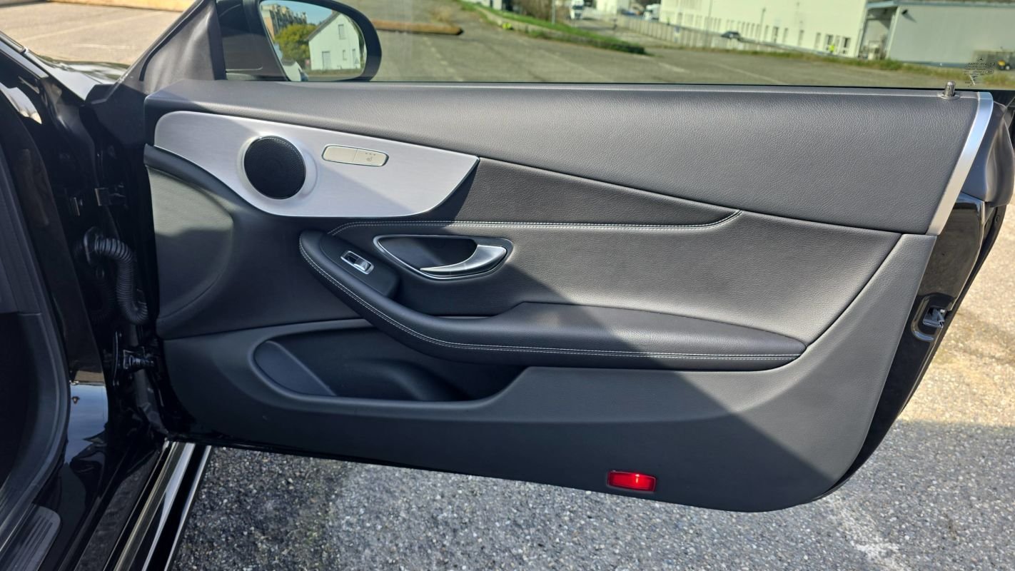 Mercedes Classe C coupe - Photo 23