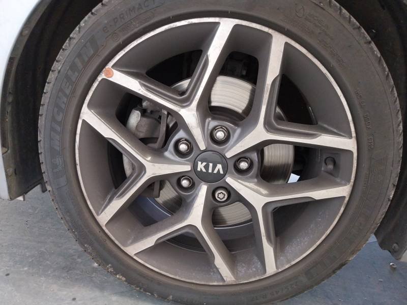 Kia Pro_cee'd - Photo 12