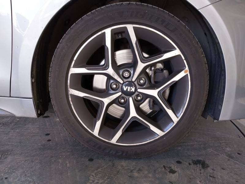 Kia Pro_cee'd - Photo 6