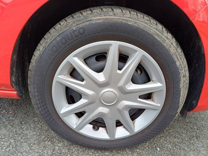 Ford Fiesta - Photo 11