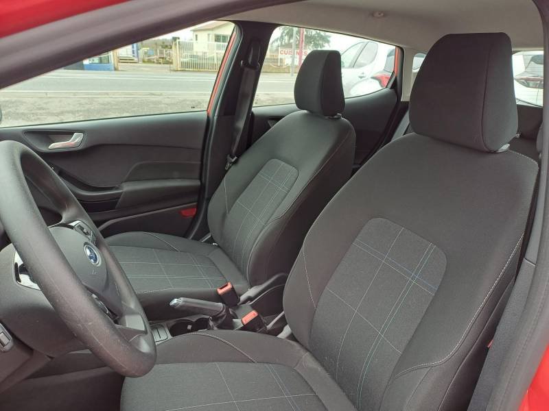 Ford Fiesta - Photo 17
