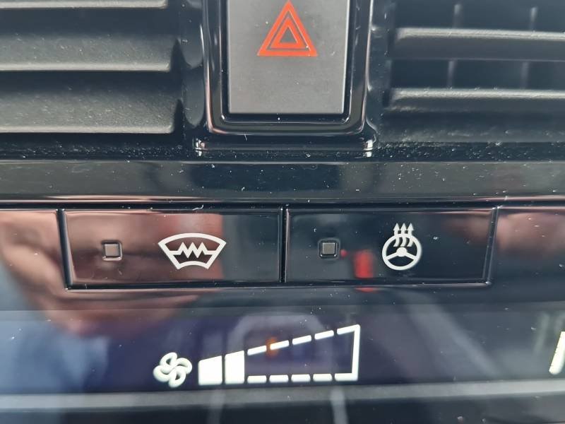 Nissan Qashqai - Photo 40