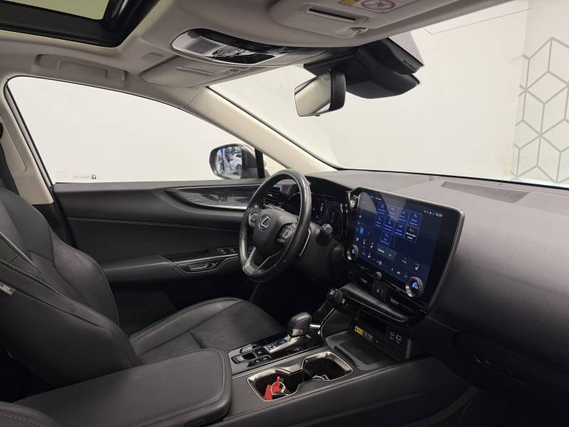 Lexus CT 200h - Photo 12