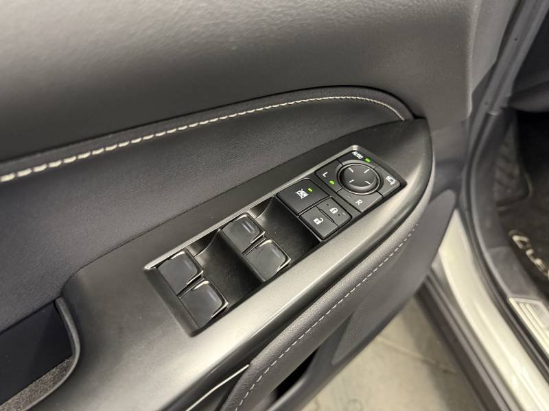 Lexus CT 200h - Photo 29