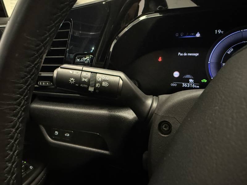 Lexus CT 200h - Photo 34