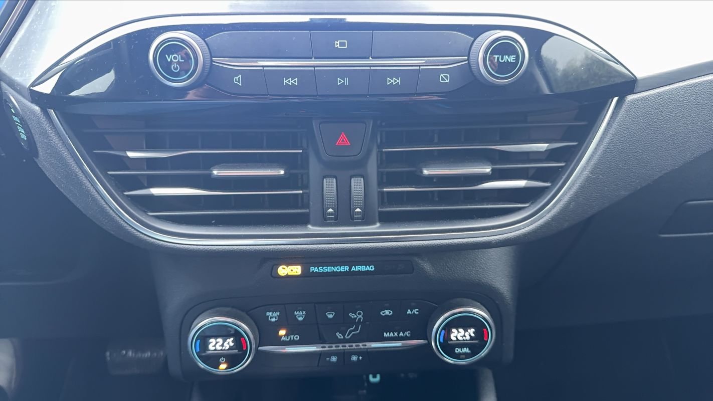 Ford Kuga - Photo 13