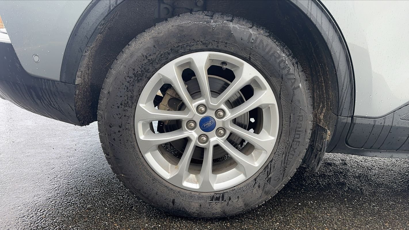 Ford Kuga - Photo 16