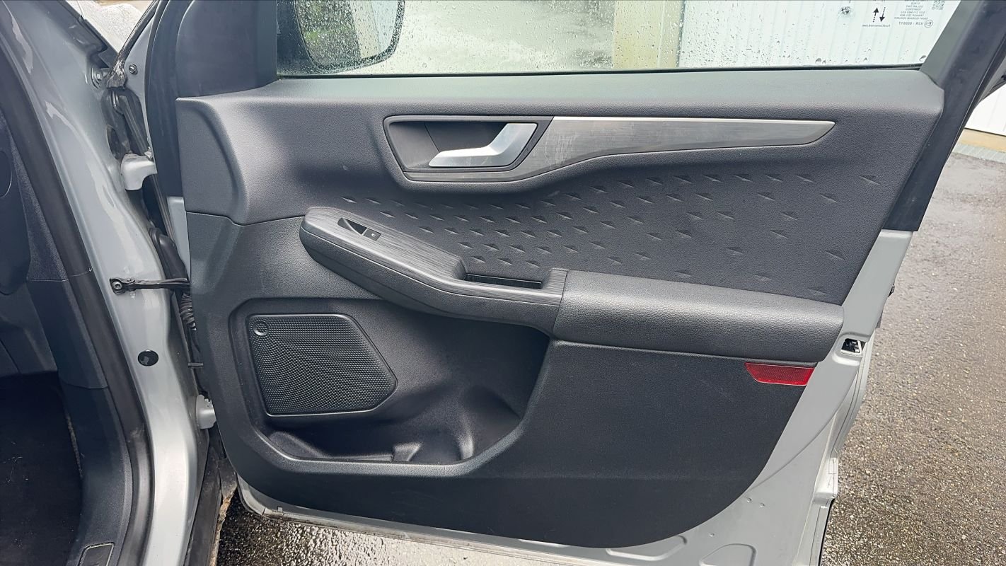 Ford Kuga - Photo 22