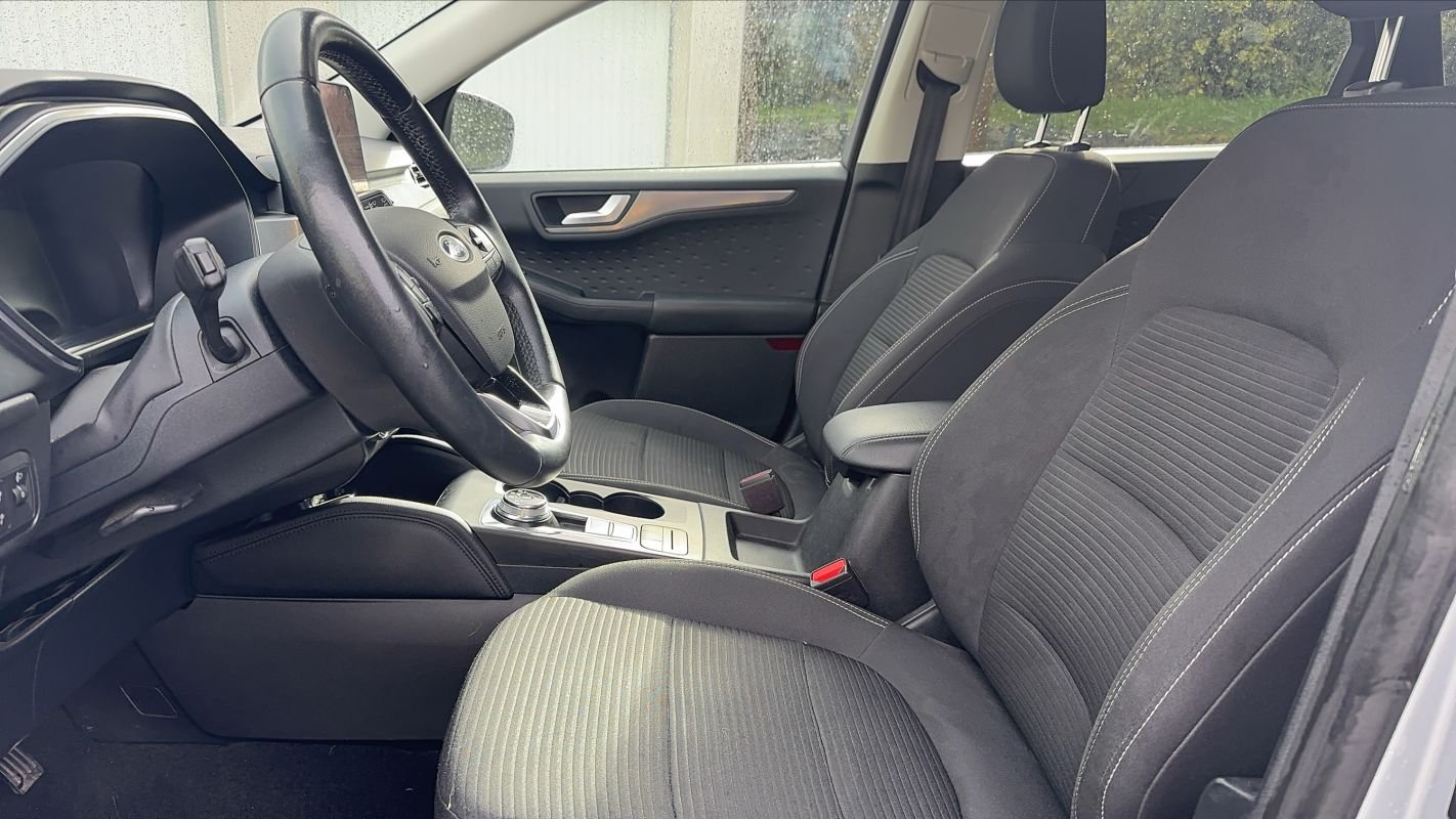 Ford Kuga - Photo 27
