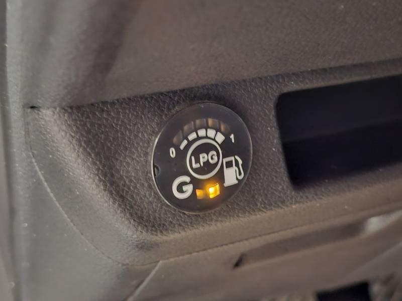 Renault Clio - Photo 24