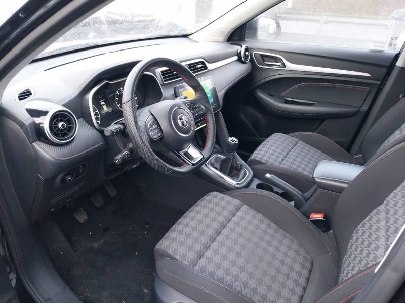 MG ZS - Photo 10