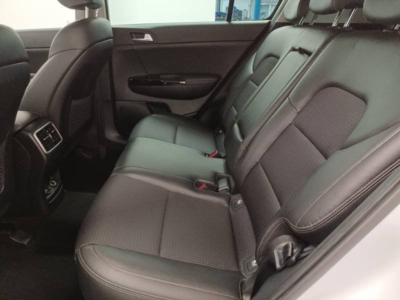 Kia Sportage - Photo 38