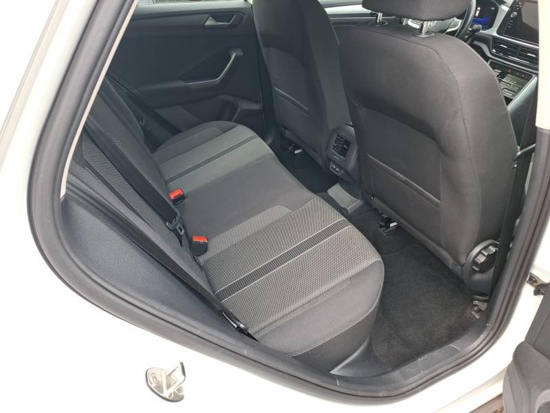 Volkswagen T-Roc - Photo 12