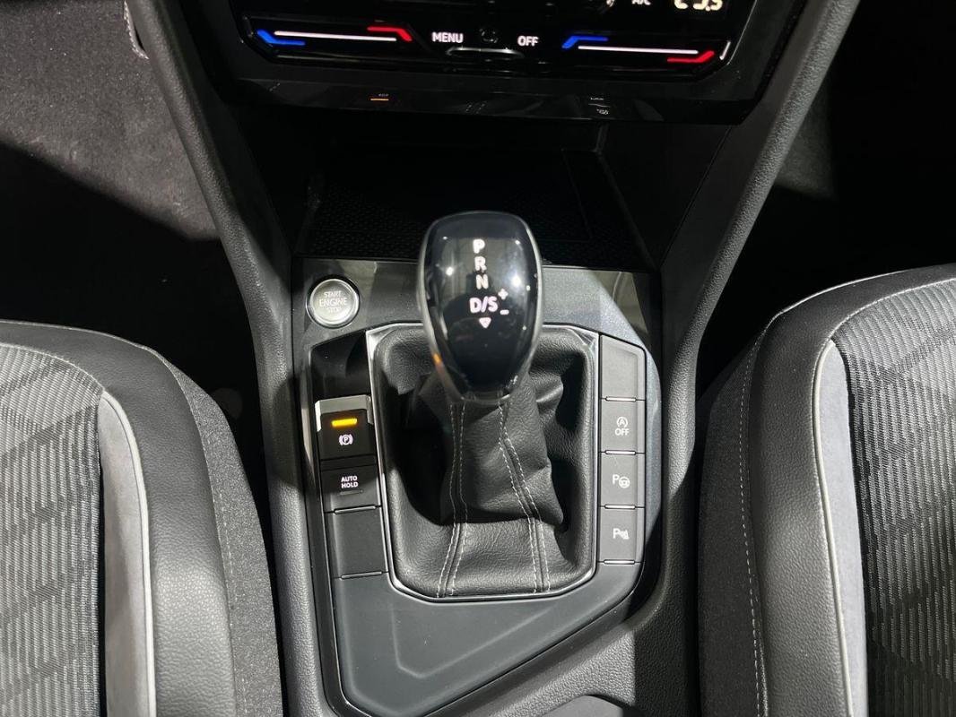 Volkswagen Tiguan - Photo 11