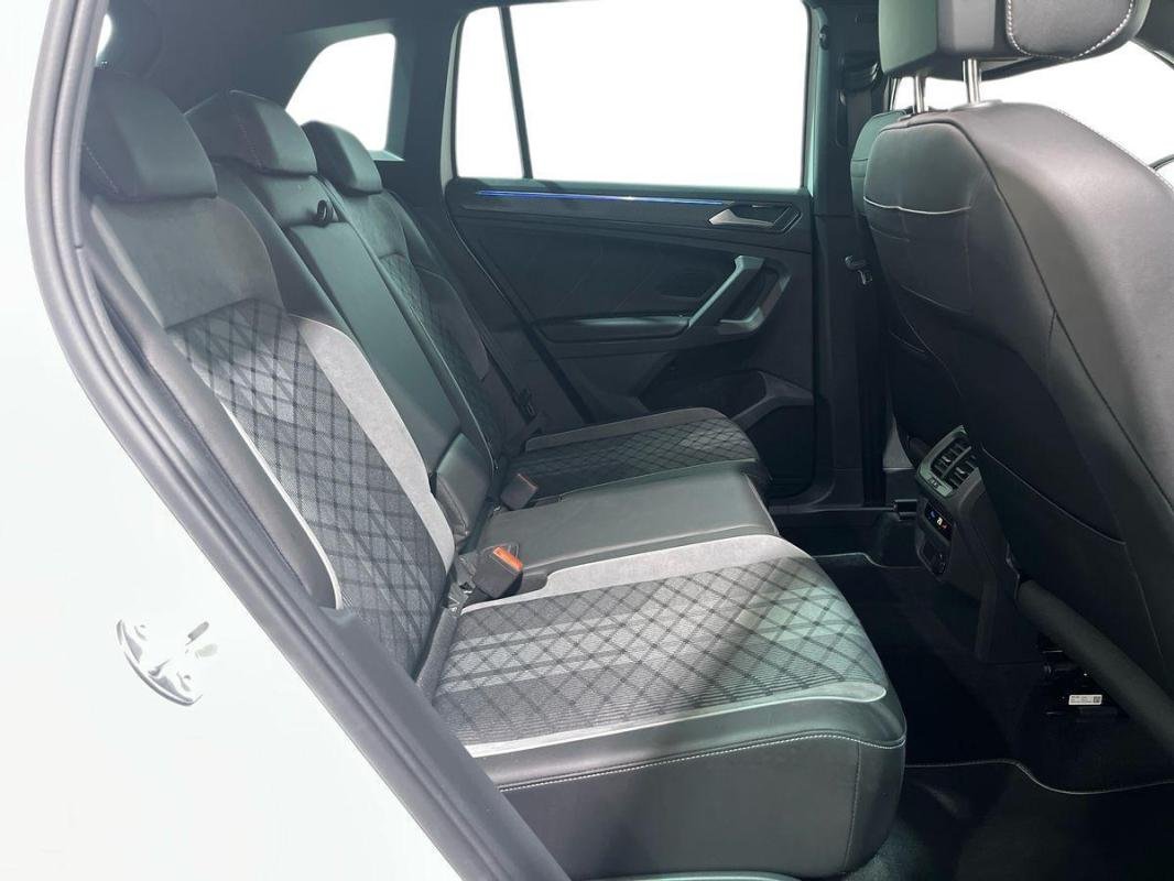 Volkswagen Tiguan - Photo 23
