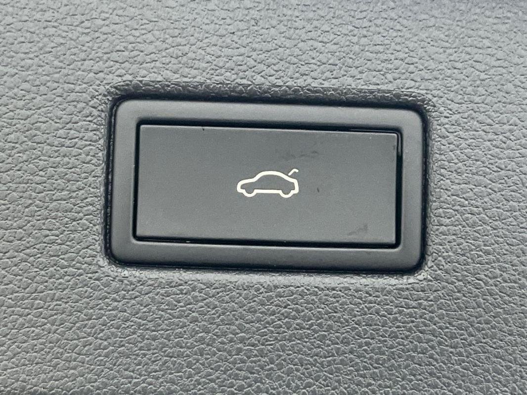 Volkswagen Tiguan - Photo 35