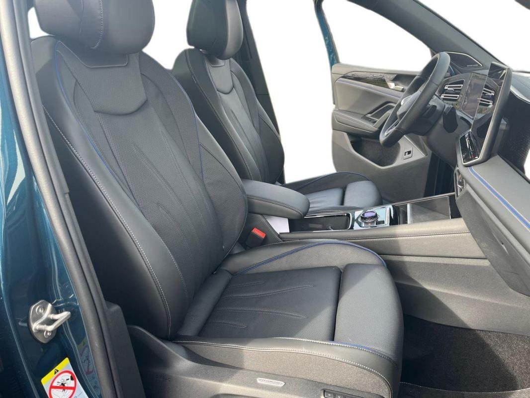 Volkswagen Tiguan - Photo 13