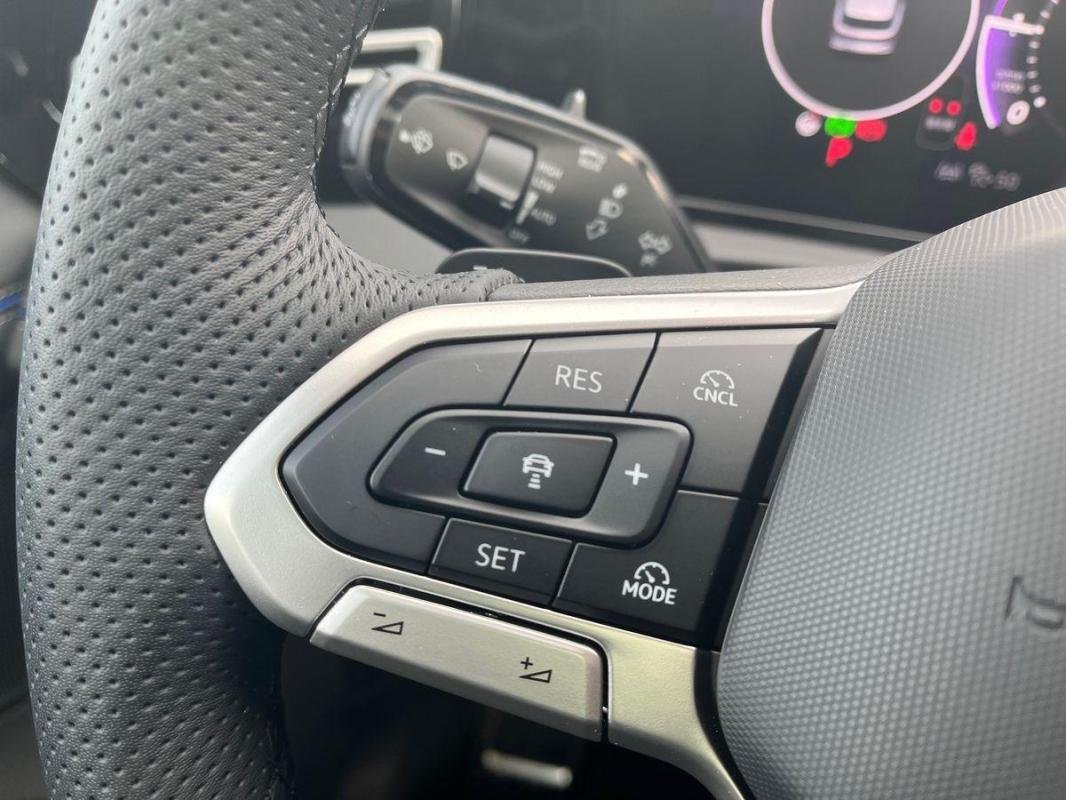 Volkswagen Tiguan - Photo 21