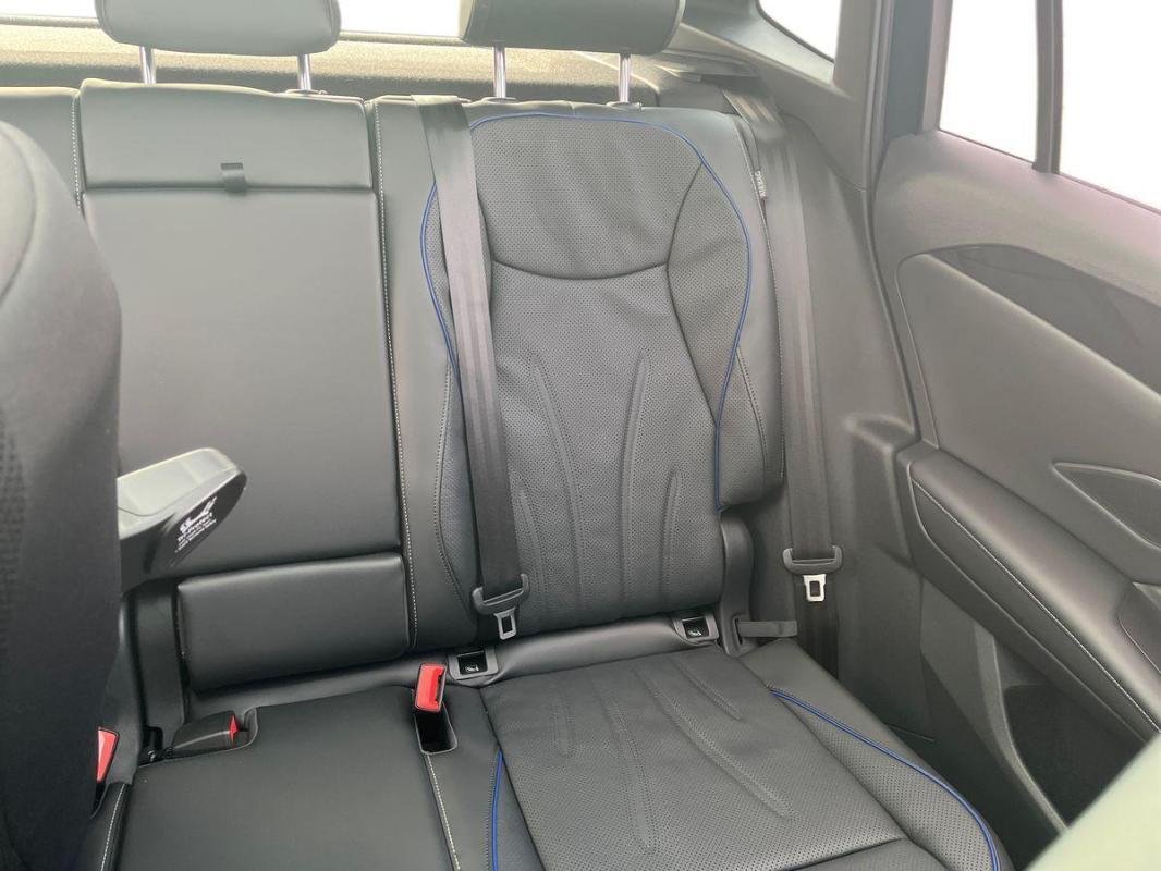 Volkswagen Tiguan - Photo 22