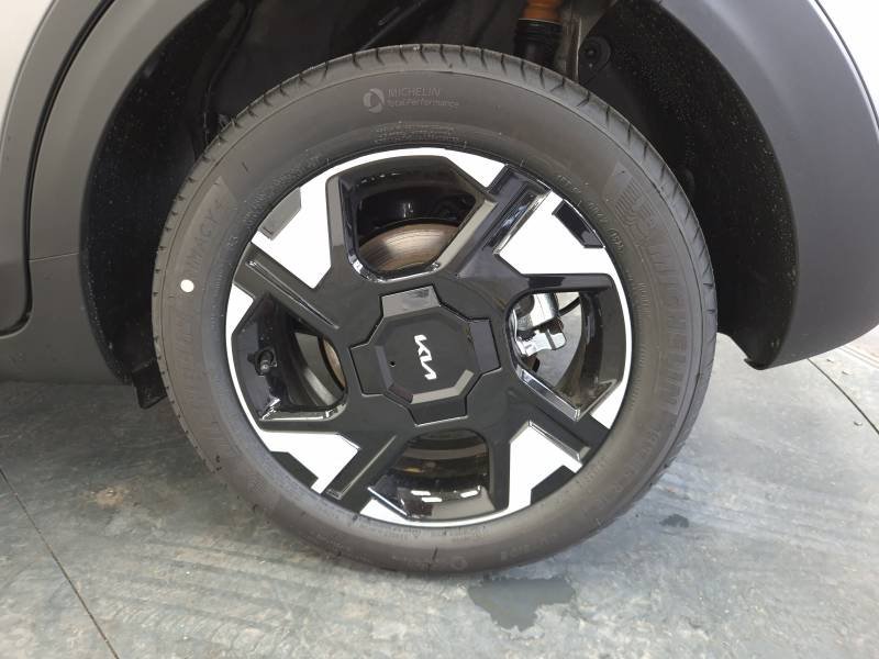 Kia Stonic - Photo 23
