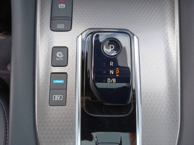 Nissan Qashqai - Photo 12