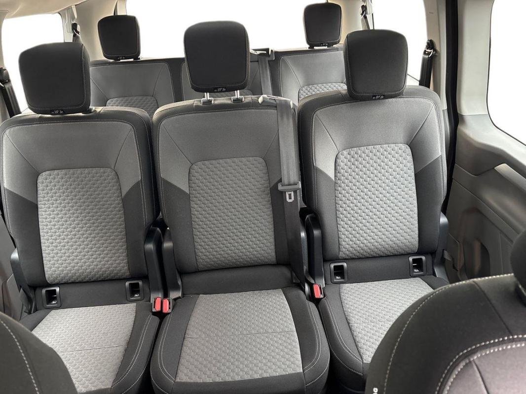 Volkswagen Caravelle - Photo 3
