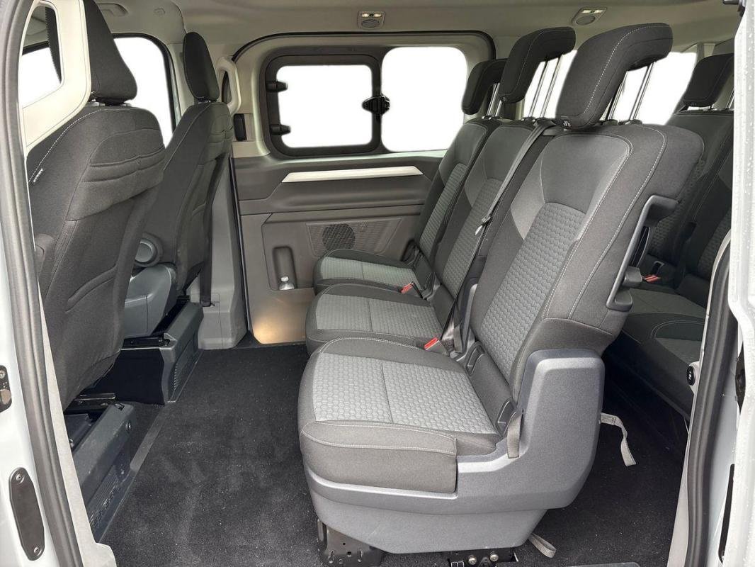 Volkswagen Caravelle - Photo 4