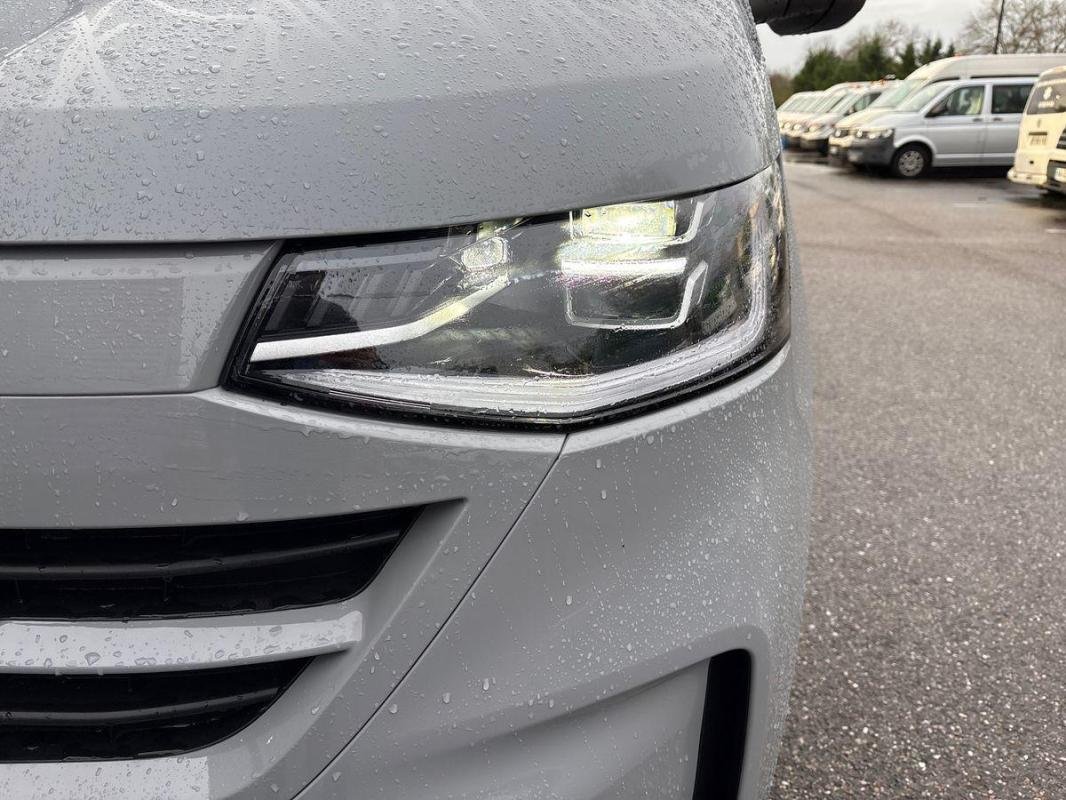 Volkswagen Caravelle - Photo 6