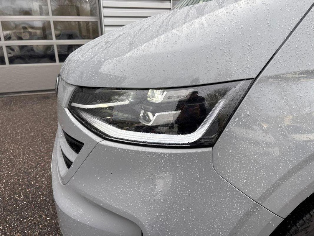 Volkswagen Caravelle - Photo 7