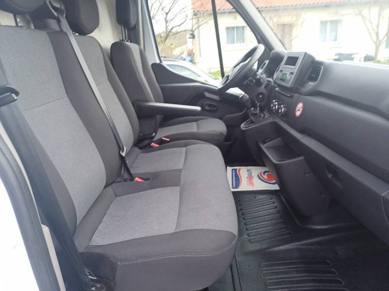 Renault Master - Photo 11