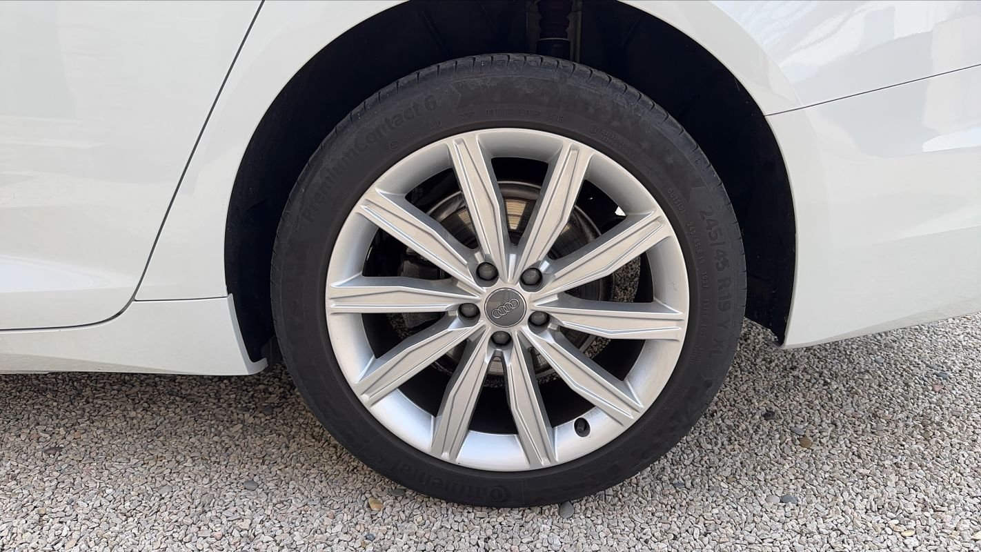 Audi A6 Avant - Photo 18