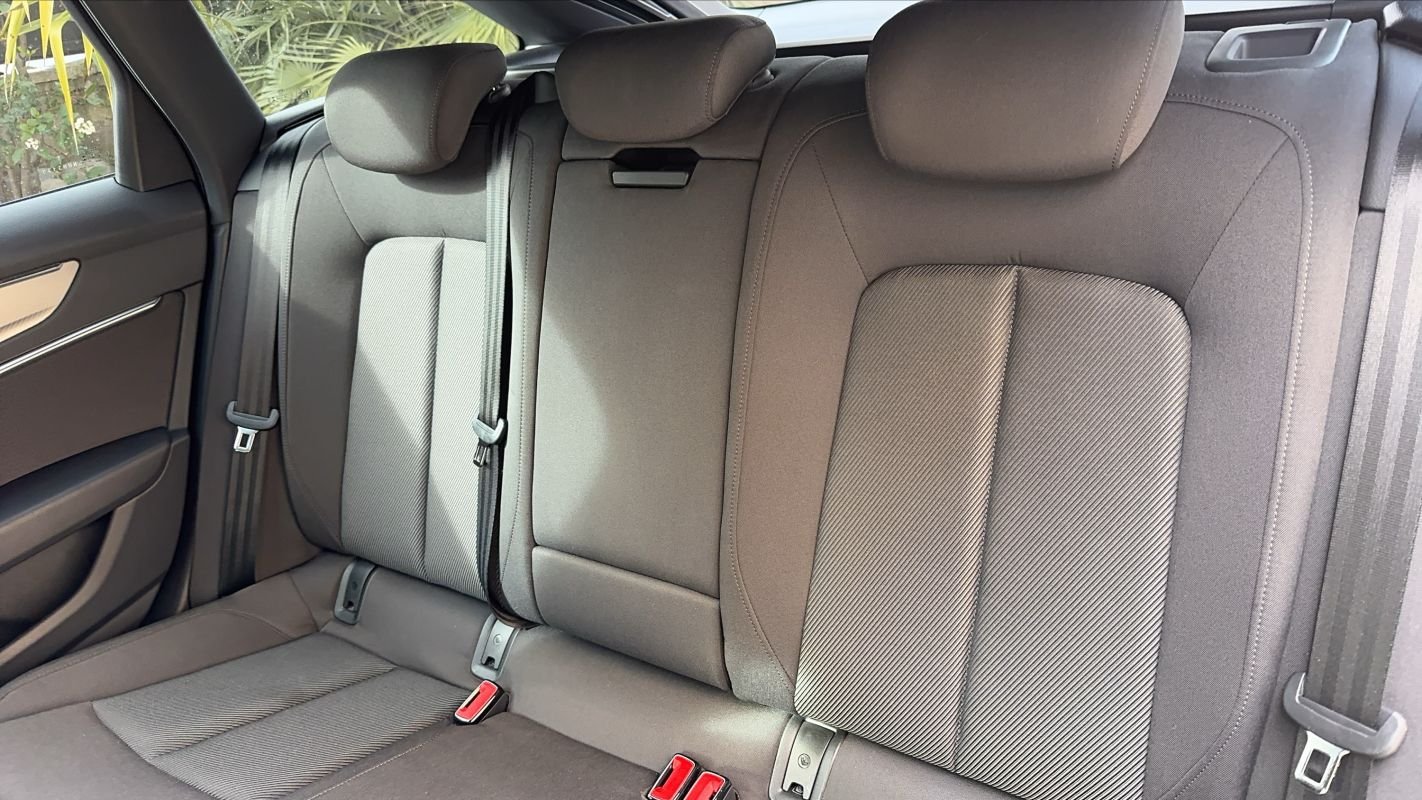 Audi A6 Avant - Photo 9
