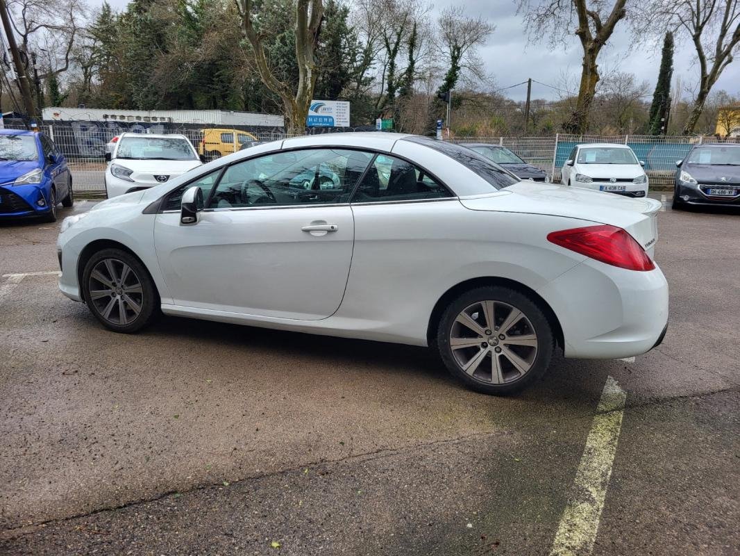 Peugeot 308 CC - Photo 4