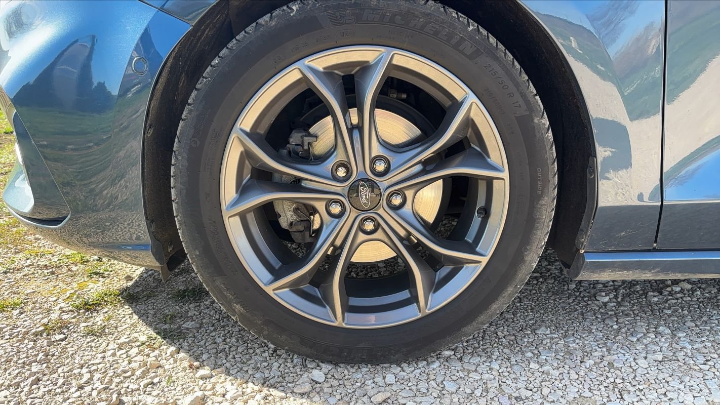 Ford Focus - Photo 18