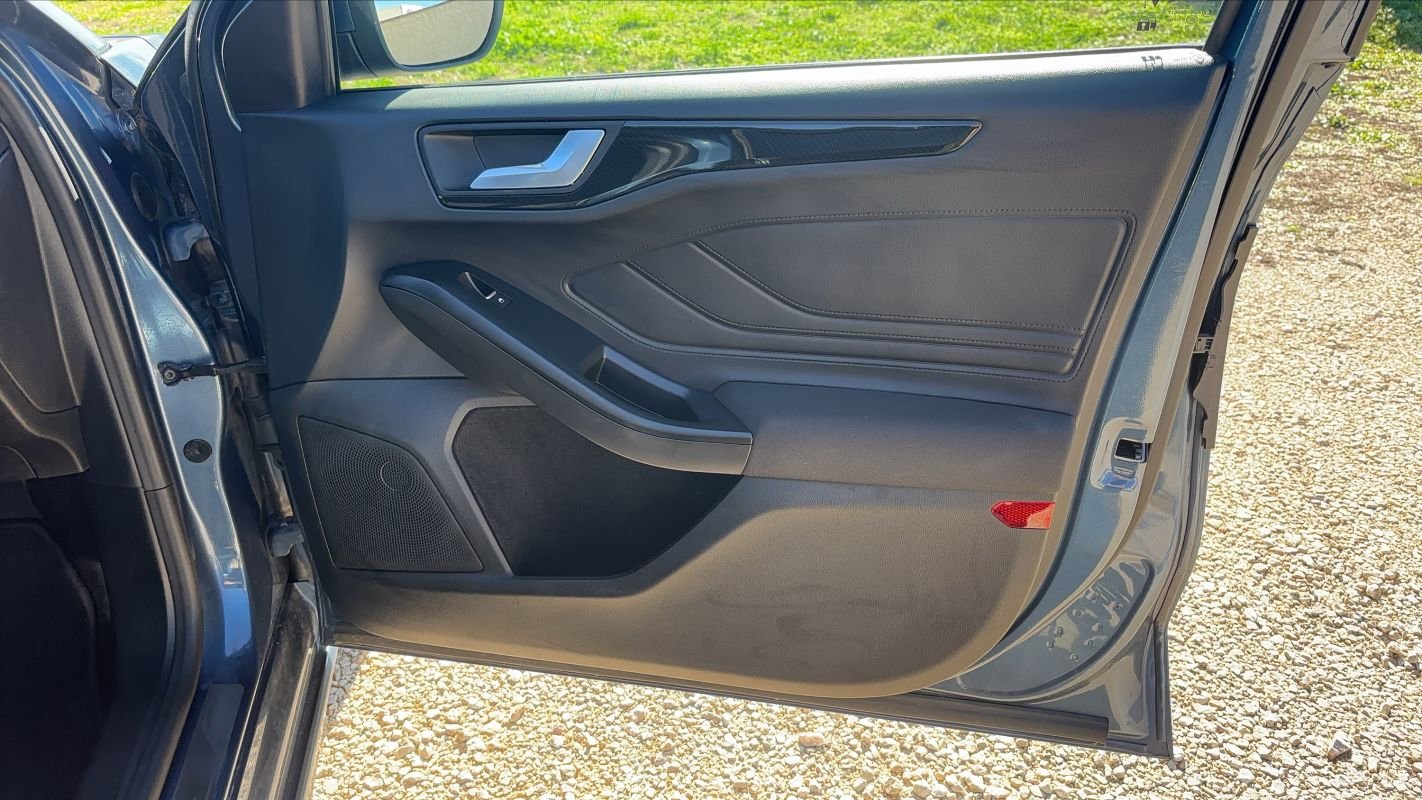 Ford Focus - Photo 22