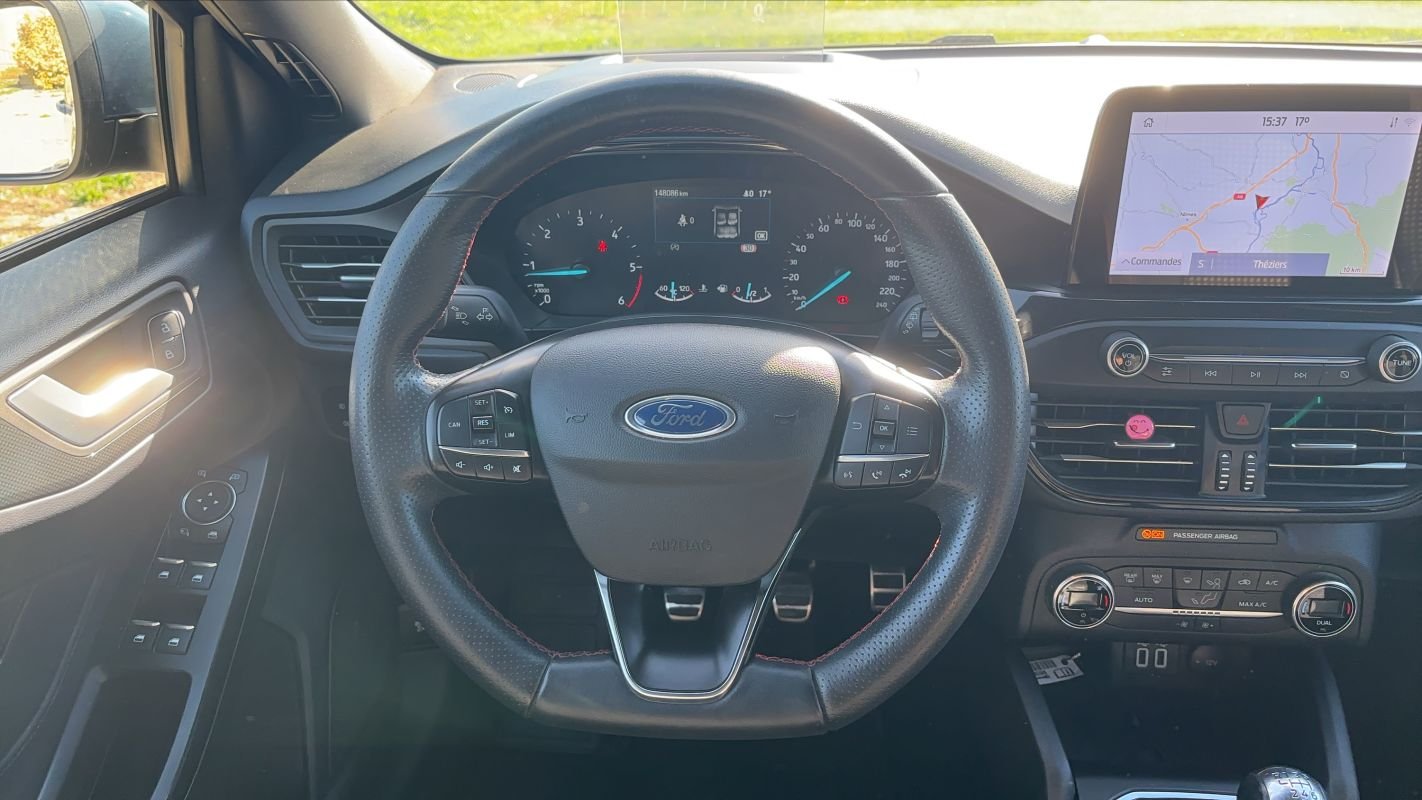 Ford Focus - Photo 24