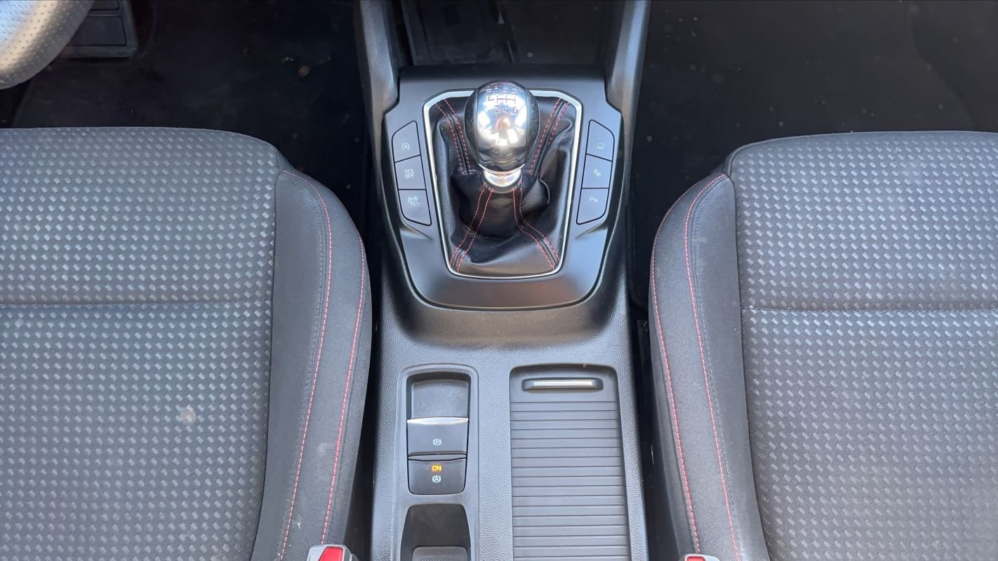 Ford Focus - Photo 27