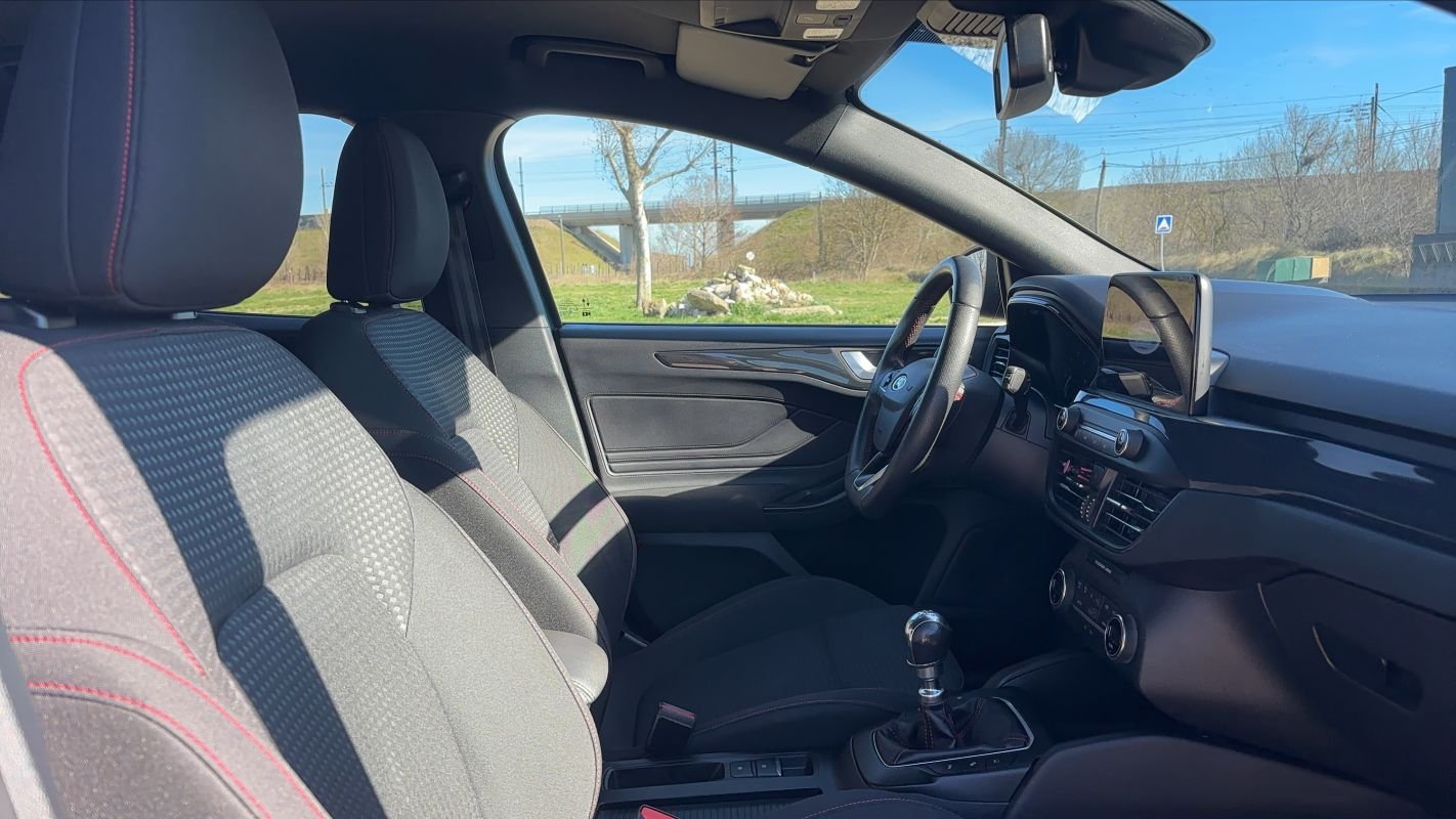Ford Focus - Photo 28