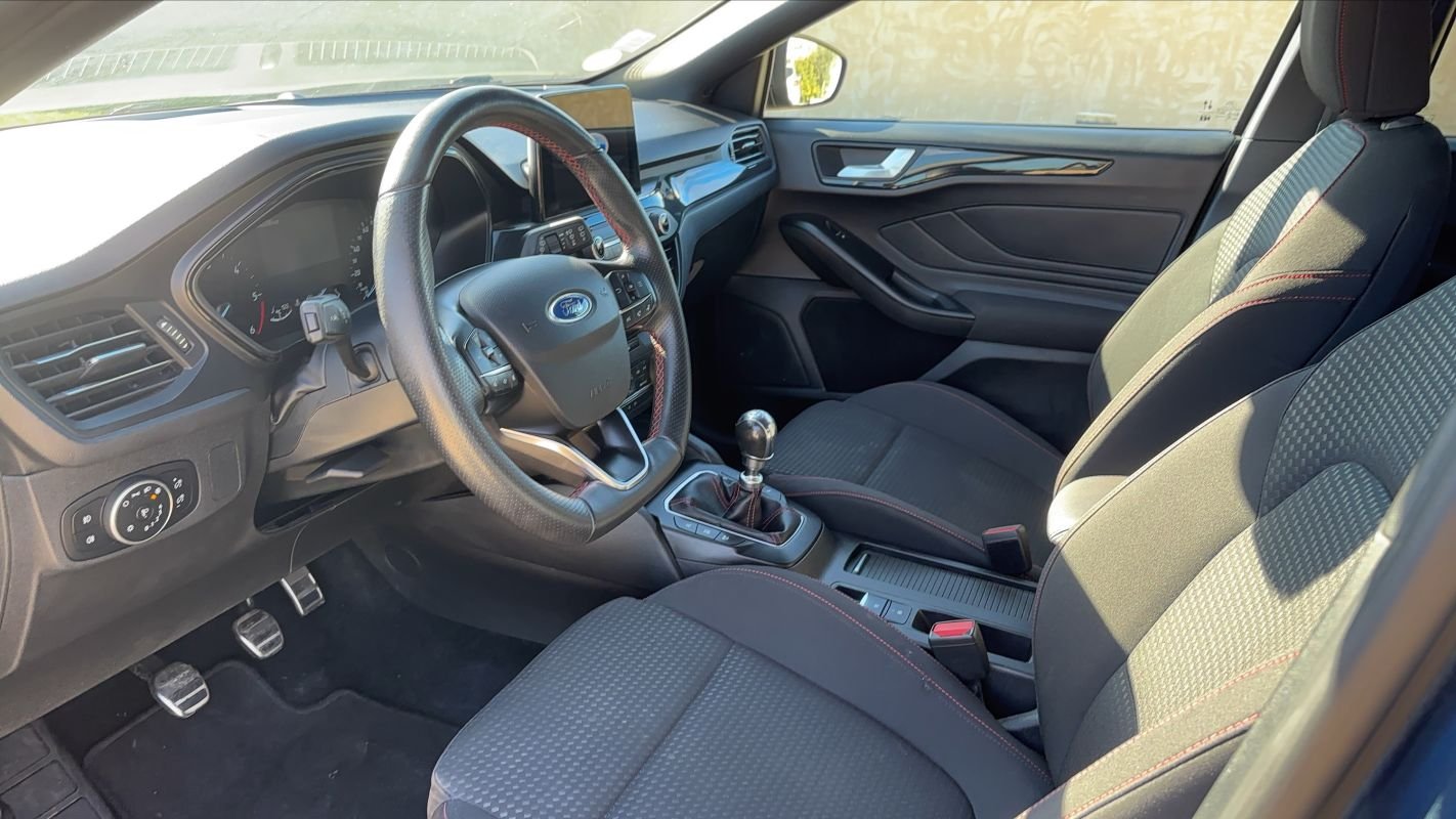 Ford Focus - Photo 8